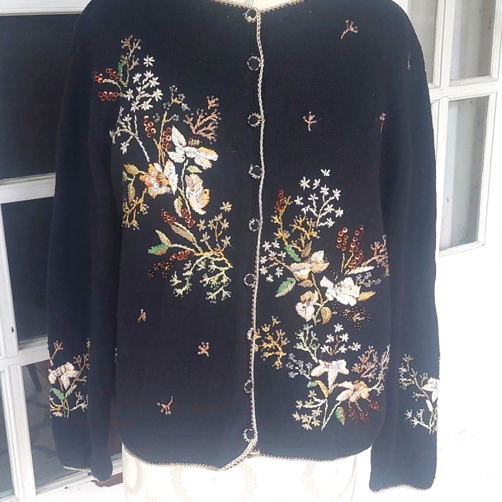 Heirloom Collectible Vintage Y2K Black Cardigan Sweater Floral Embroidered Med